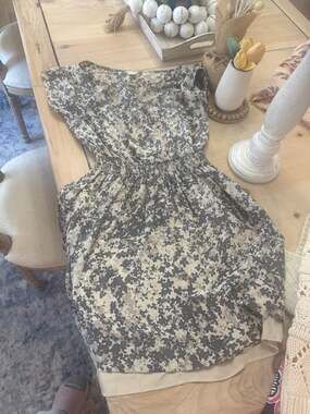 Club Monaco Silk Dress Sz 2 Like new